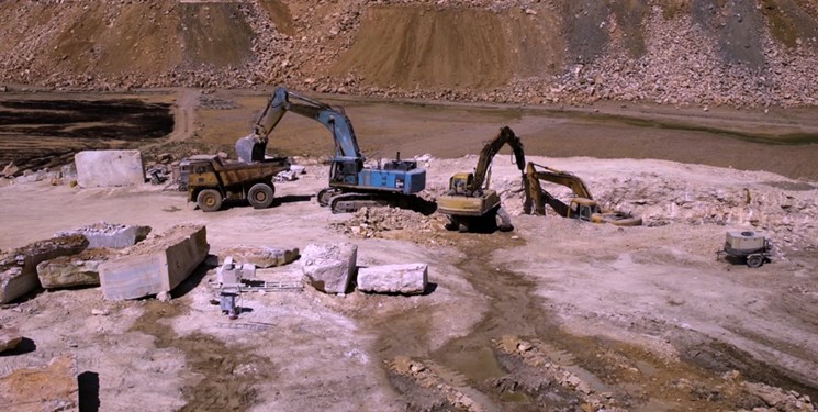 داخرانی كانگای قزڵ قییه‌ی شاری سرێش ئاوا له‌ لایه‌ن دادگای ڕژیم