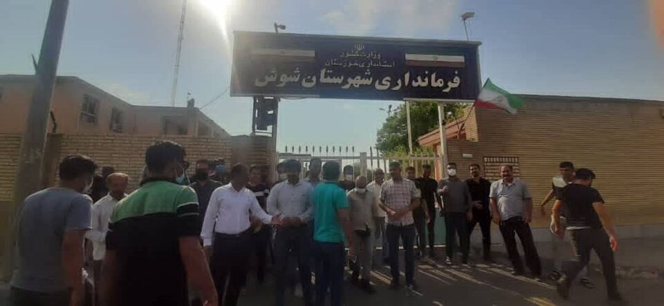 تجمع و اعتصاب کارگران شرکت کشت و صنعت نیشکر هفت تپه1