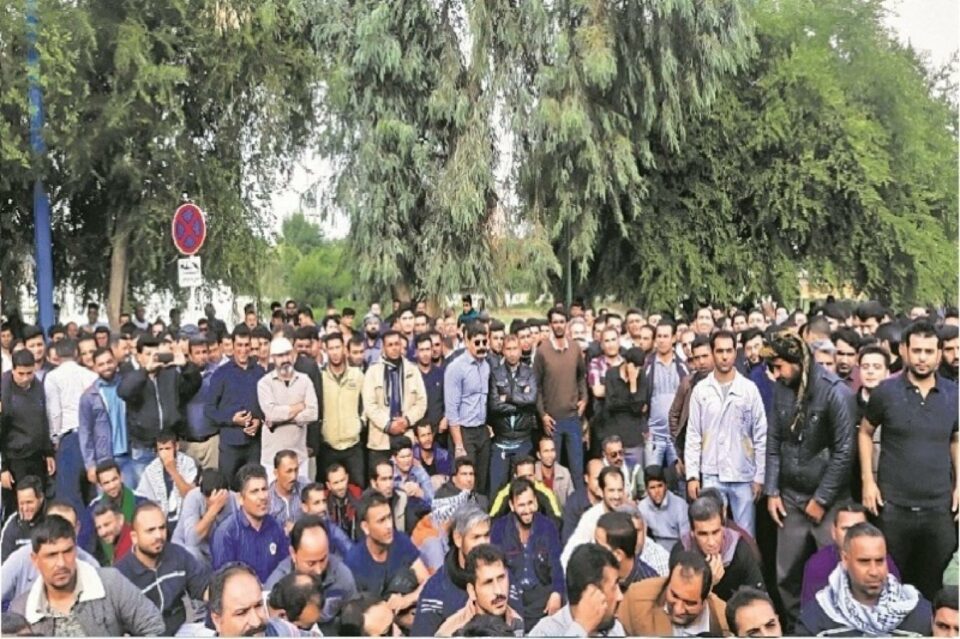 تجمع کارگران غیر نیشکر هفت تپه1