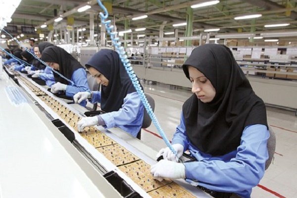 لە سەدا ٦٠ی کرێکارانی ئێران هیچ جۆرە بیمەیەکیان نییە 1 فاقد بیمه بودن بیش از شصت درصد کارگران ایران 1