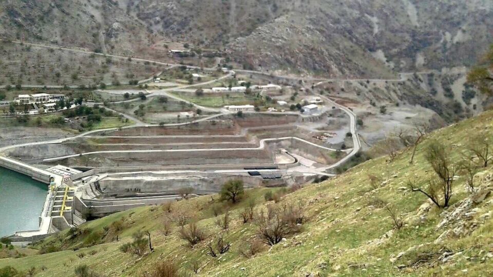 ناڕه‌زایه‌تی هاوڵاتیانی ناوچه‌ی هه‌ورامان به‌هۆی تاڵانکردنی ئاوی