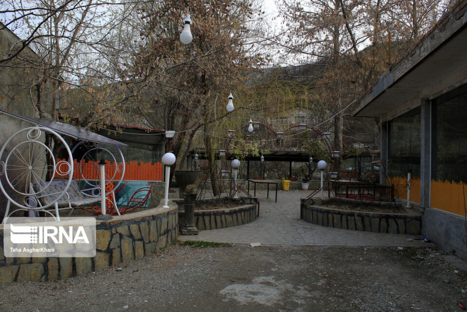 ناڕه‌زایه‌تی خه‌ڵكی ورمێ سه‌باره‌ت به‌ له‌ناوبردنی دارستانه‌كانی