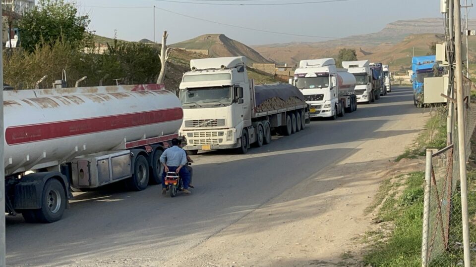 ناڕەزایەتی هاووڵاتییانی شارەدێی تەقتەق و كۆیه‌ لە هەرێمی کوردستان