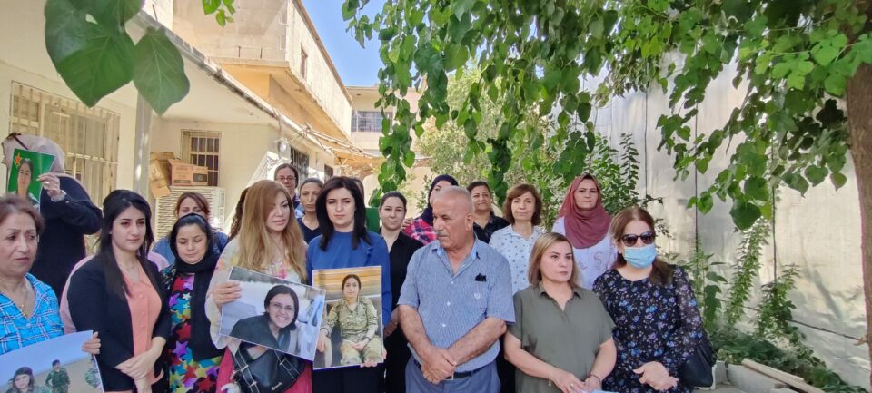 كۆبوونه‌وه‌ی ئه‌ندامانی كه‌مپه‌ینی یه‌كڕیزی ژنان ی سلێمانی دژبه‌