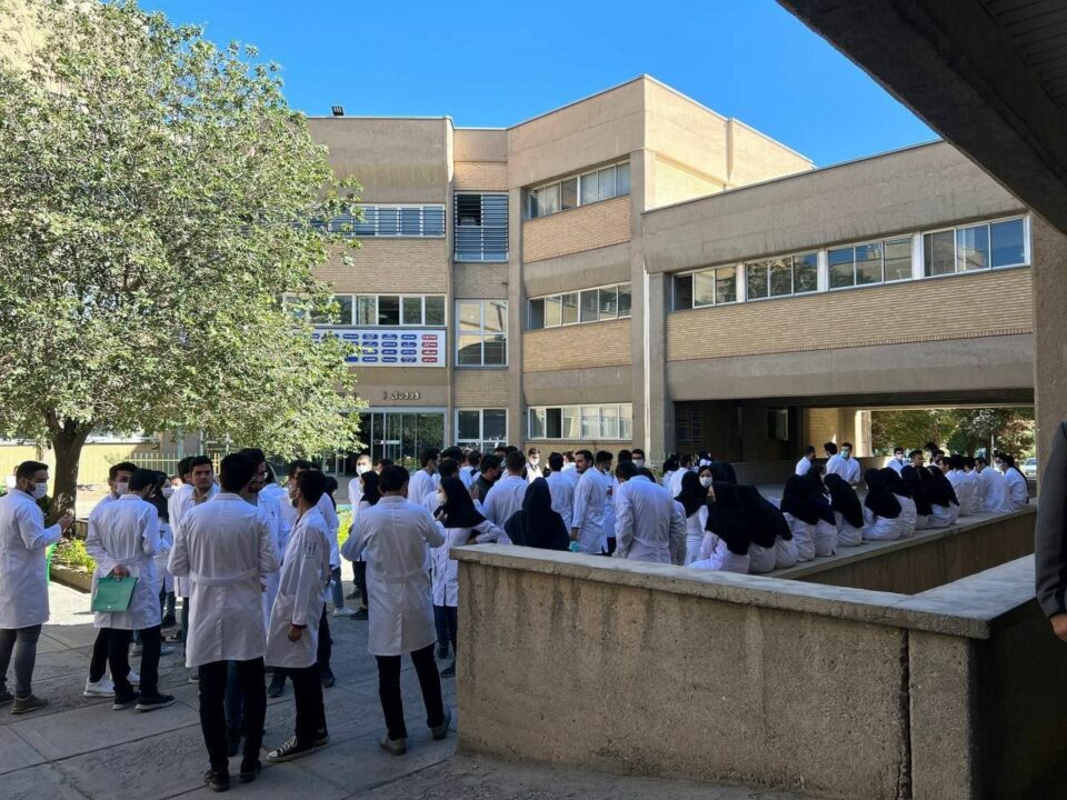 دووهه‌مین ڕۆژی مانگرتن و كۆبوونه‌وی خوێندكارانی زانكۆكانی ئێران