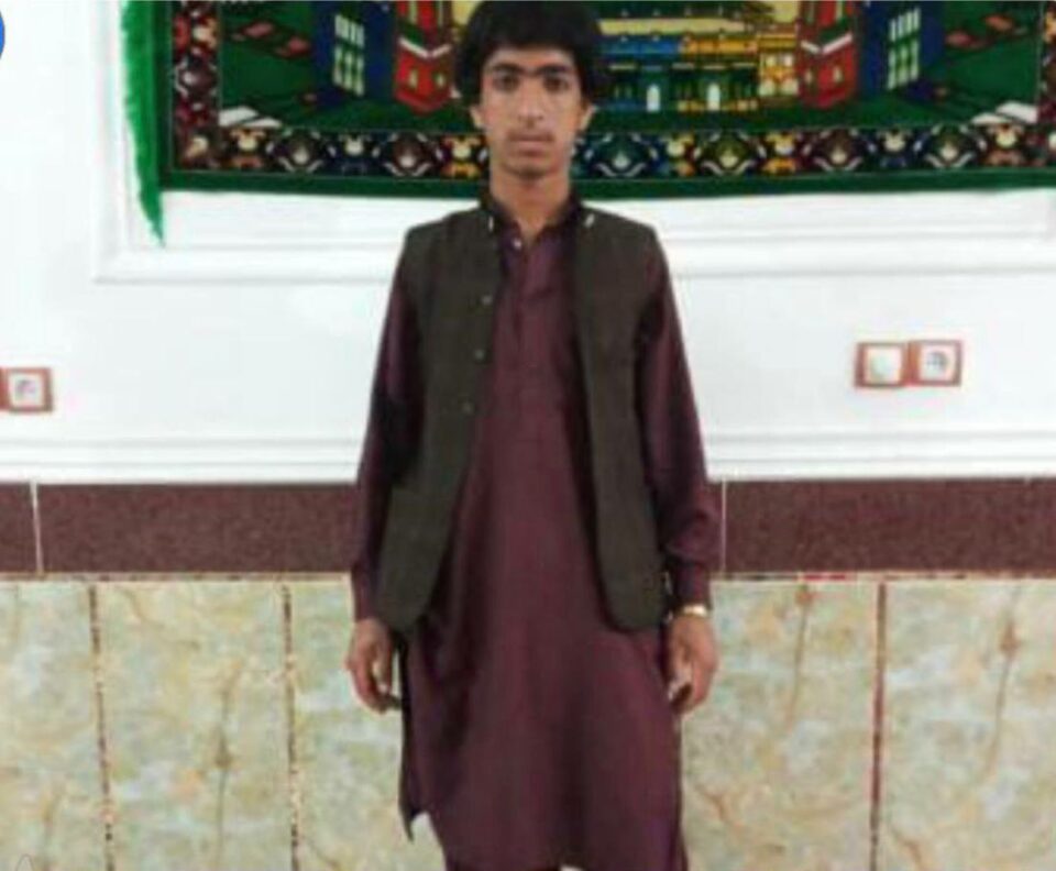 ده‌ستبه‌سه‌ركردنی لاوێكی به‌لووچ له‌ ناوچه‌ی دۆزاپ 1