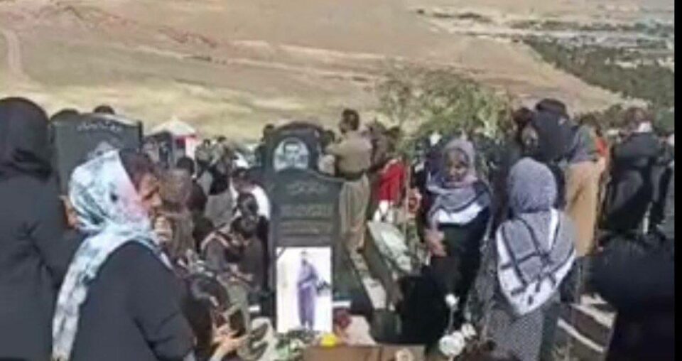 كۆبوونه‌وه‌ی بنه‌ماڵه‌ی گیانبه‌ختكردووانی بۆكان و مهاباد له‌سه‌ر