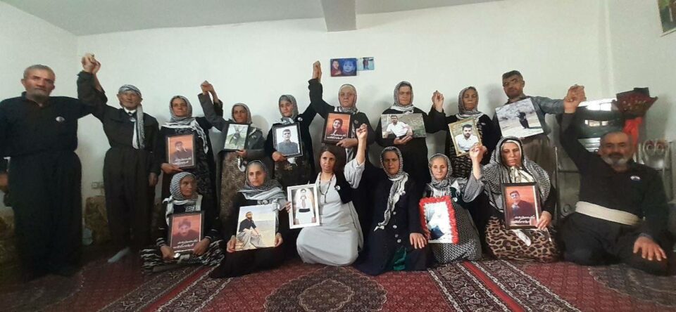 ڕاگه‌یاندنی دایكانی شۆڕش سه‌باره‌ت به‌ به‌ندكراوانی ڕۆژی هه‌ینی