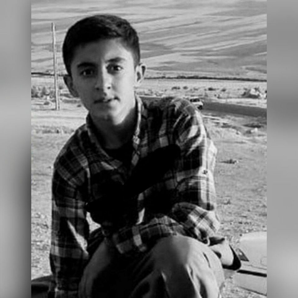 نوقمبوونی لاوێكی ته‌مه‌ن ١٧ ساڵ له‌ چۆمی گه‌رده‌لانی مه‌ریوان 1