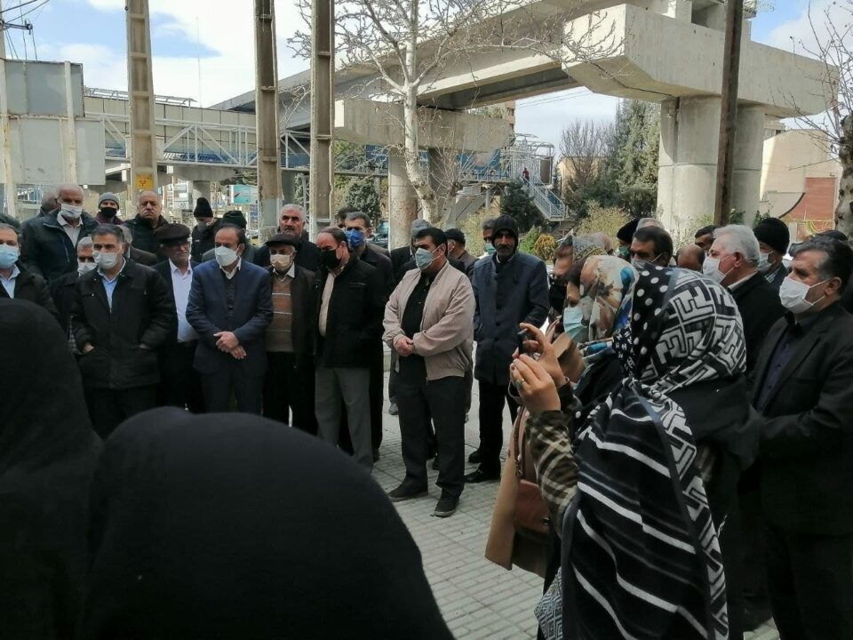 كۆبوونه‌ه‌وه‌ و ناڕزایه‌تی خانه‌نشین كراوان له‌ ته‌ورێز و ڕه‌شت