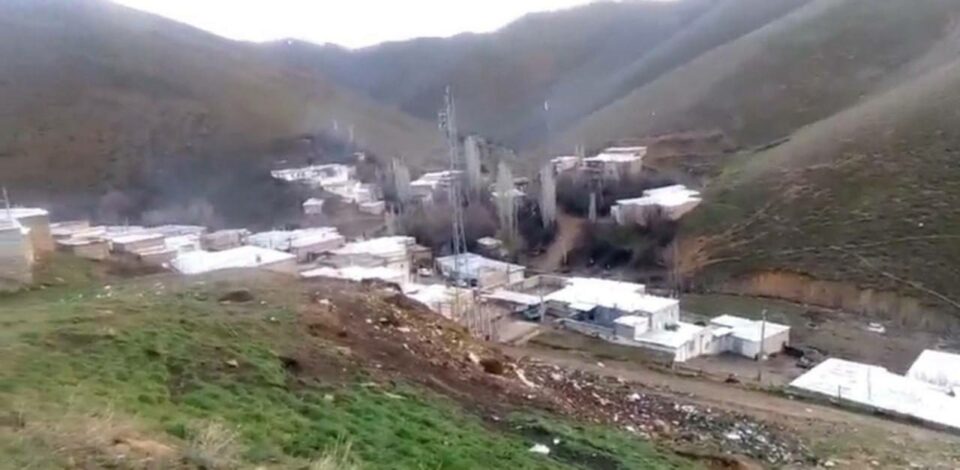 هێرشی هێزه‌كانی سپای پاسداران بۆ سەر گوندێکی ناوچەی کەڵاتەرزان 1