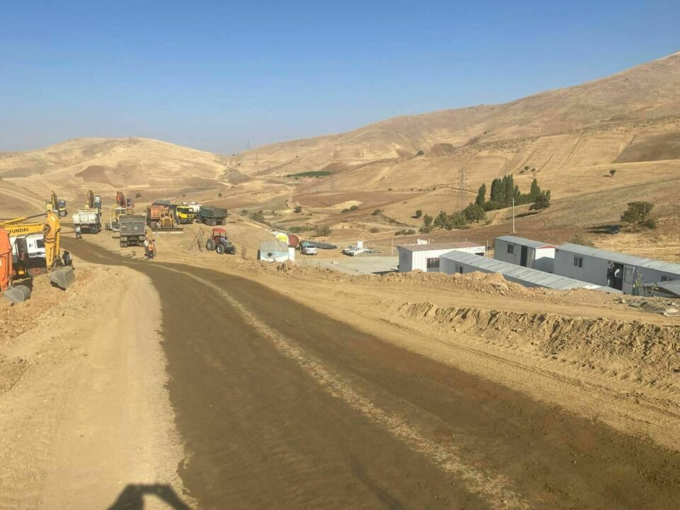 كۆبوونه‌وه‌ی كرێكارانی شاغڵ له‌ مه‌عده‌نی زێڕی قۆڵقۆڵه‌ له‌ سه‌قز