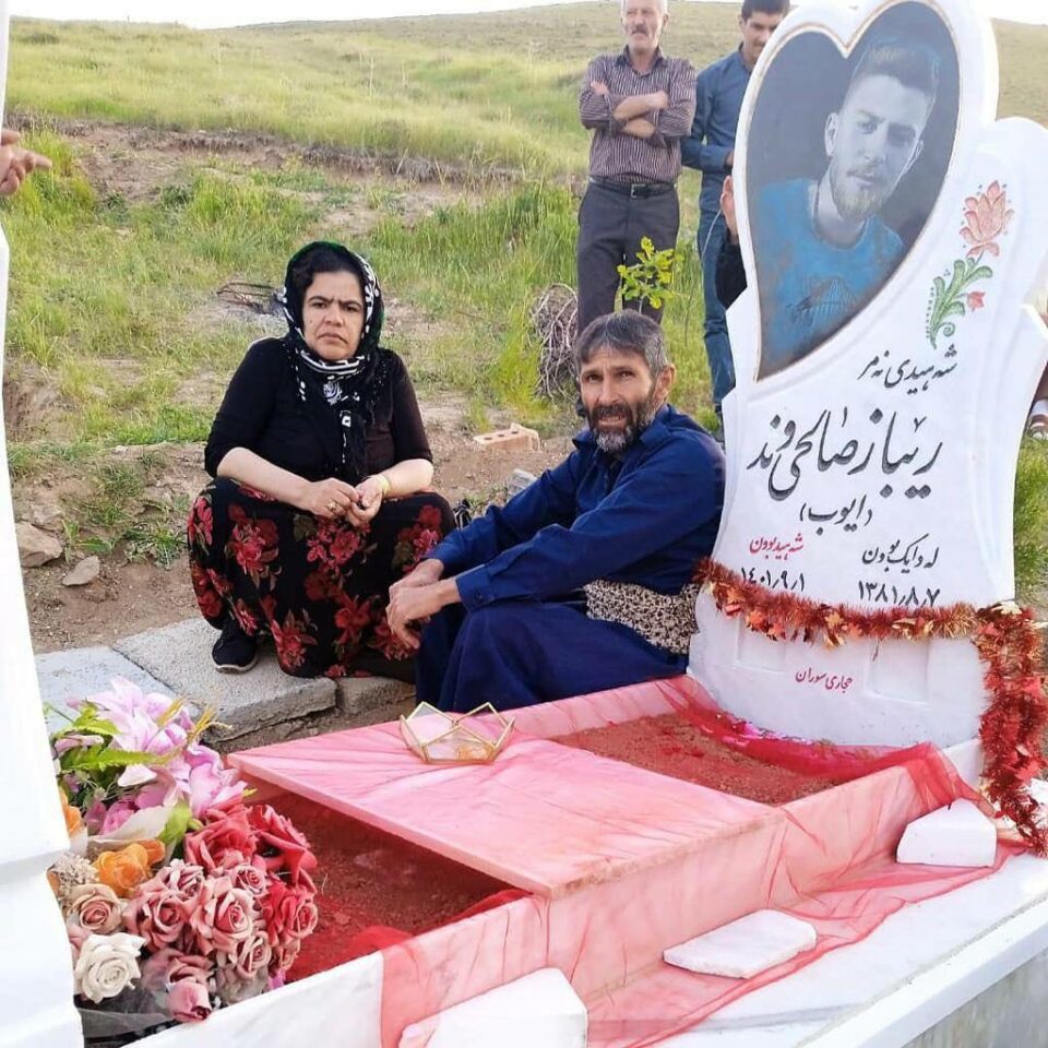 ڕێزگرتن له‌ یادی شۆڕش نیكنام و ڕێباز ساڵحی وه‌ند له‌ مهاباد 3