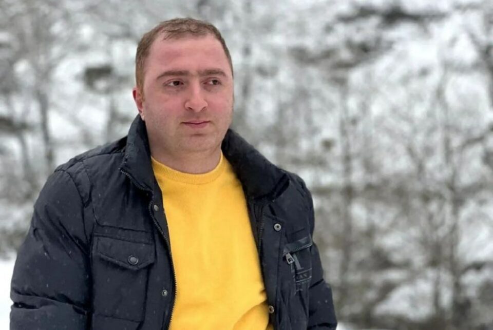 گیانله‌ده‌ستدانی هه‌واڵنێرێك له‌ زیندانی ڕه‌شت 1