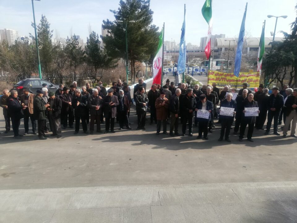 كۆبوونه‌وه‌ی كرێكارانی ده‌رمانسازی قازی ته‌ورێز و په‌ره‌ستاران كه‌ره‌ج