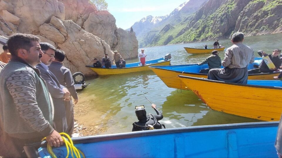 به‌ربوونه‌وه‌ی ئۆتۆمبێلێك بۆ نێو به‌ندئاوی داریانی پاوه‌ 4