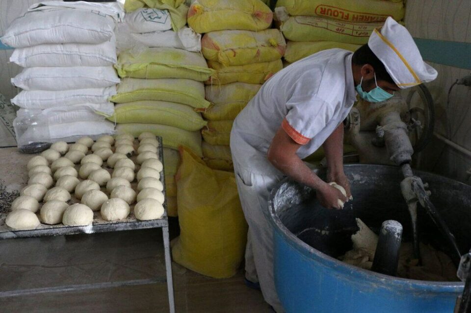 پچڕانی كاره‌بای زیاتر له‌ ٩٠ هه‌زار نانه‌واخانه‌ له‌ ئێران 1