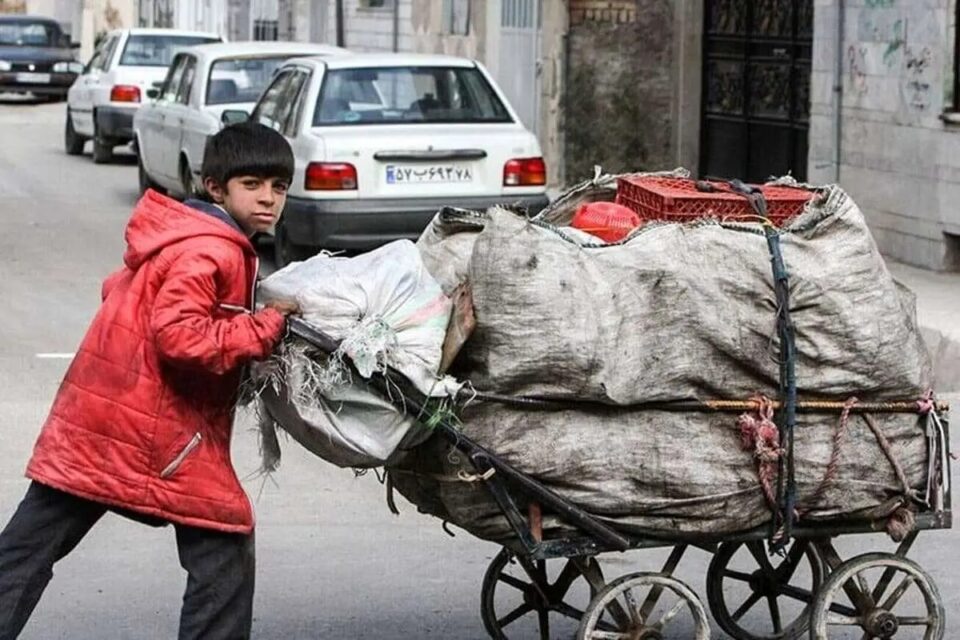 بەرزبوونەوەی بەرچاوی ڕێژەی هەژاری لە ئێران 4