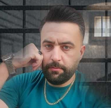 سەپاندنی سزای زیندان بە سەر دوو چالاکی سیاسی لە ڕەشت و تاران 1