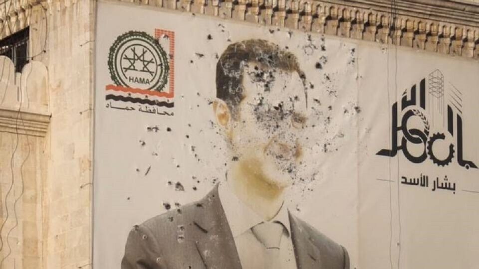 ڕووخانی دیكتاتۆری به‌شار ئه‌سه‌د و لاوازبوونی به‌ره‌ی مه‌قاوه‌مه‌