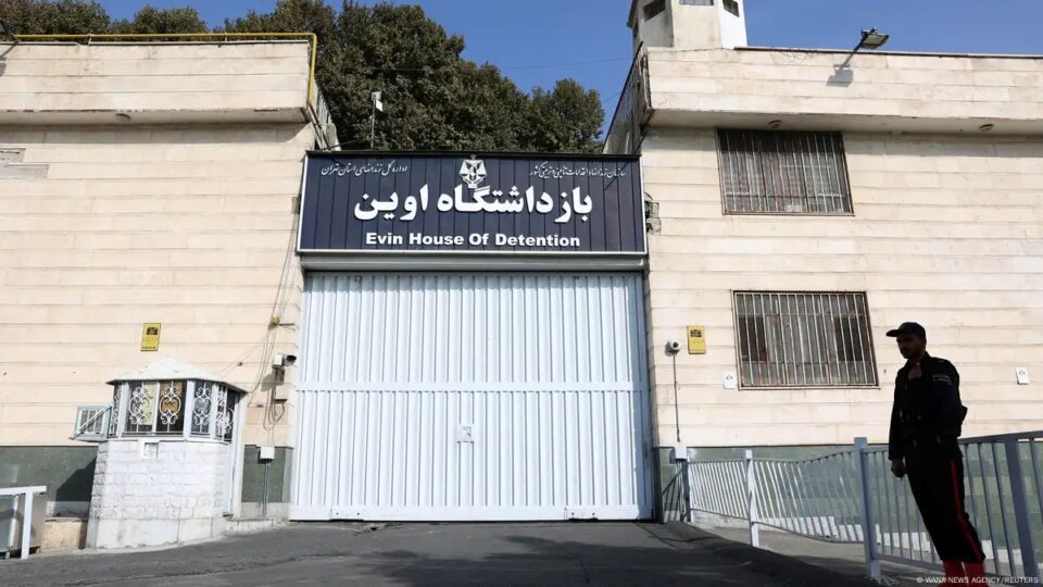 په‌یامی به‌ندكراوانی سیاسی زیندانی ئێڤین به‌ بۆنه‌ی ڕۆژی جیهانی