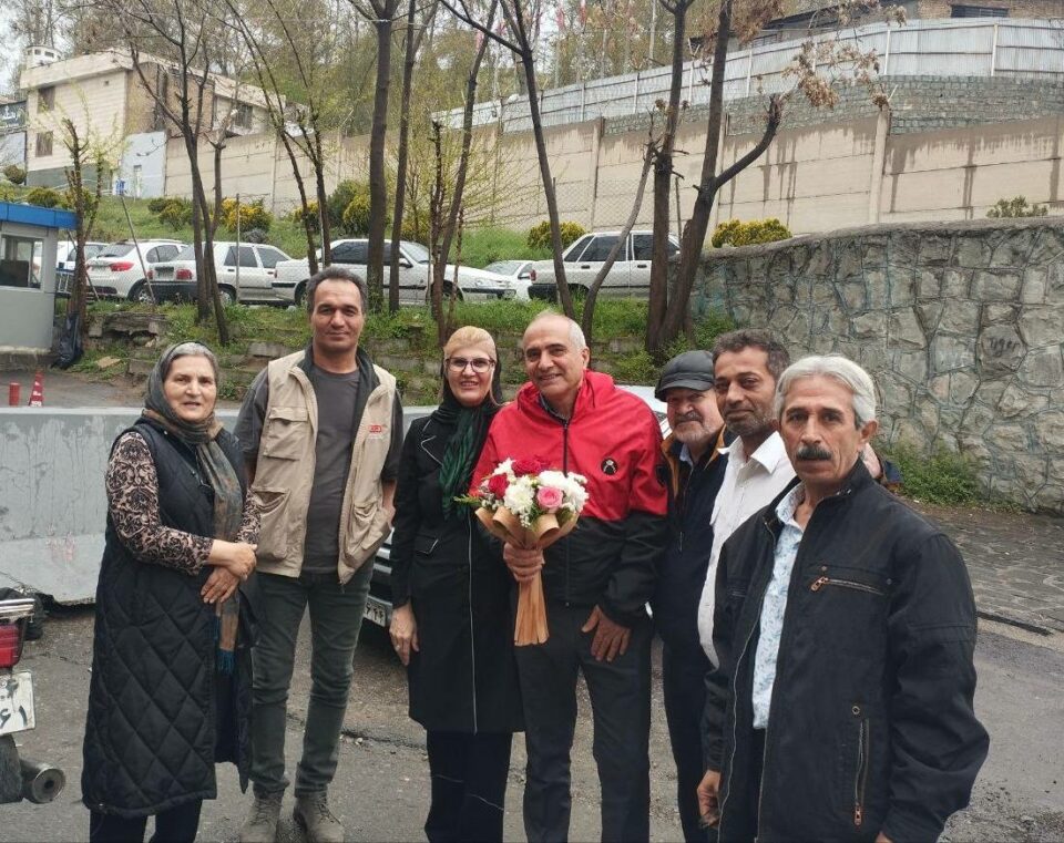 پێدانی مه‌ره‌خه‌سی ده‌رمانی به‌ داوود ڕه‌زه‌وی له‌ زیندانی ئێڤین