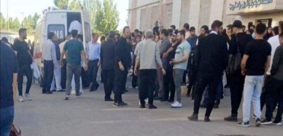 برینداربوونی چه‌ند خوێندكار به‌هۆی شه‌ڕه‌ چه‌قۆ له‌ زانكۆی ئازادی