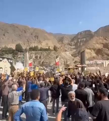 خۆپێشاندانی خه‌ڵكی ئامۆل دژ به‌ چالاكی مه‌عده‌نه‌كانی ناوچه‌ی به‌له‌ده‌