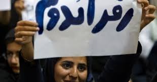 داخوازی ١٧ چالاكی مه‌ده‌نی و سیاسی بۆ ڕیفڕاندۆم له‌ ئێران