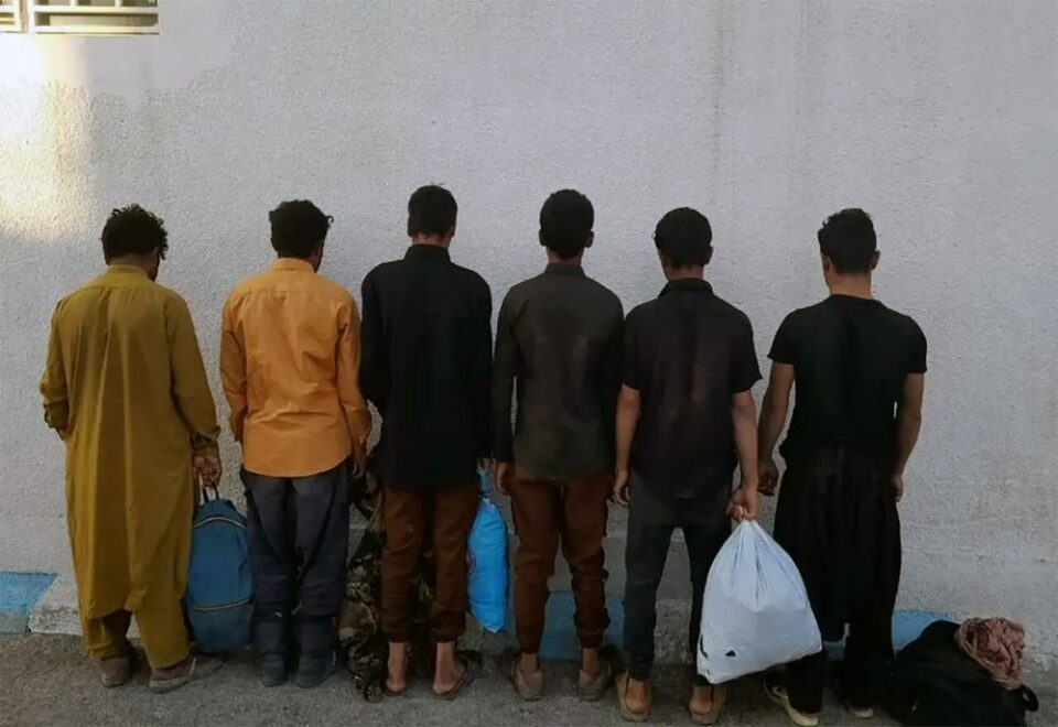 ده‌ستبه‌سه‌ركردنی ١٨ شارومه‌ندی ئه‌فغانستانی له‌ قوروه‌ 1