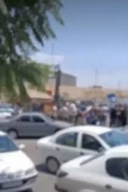 كۆبوونه‌وه‌ی خاوه‌ن دووكانه‌كانی كۆمه‌ڵه‌ی تیجاری ونووس له‌ به‌نده‌رئه‌نزه‌لی