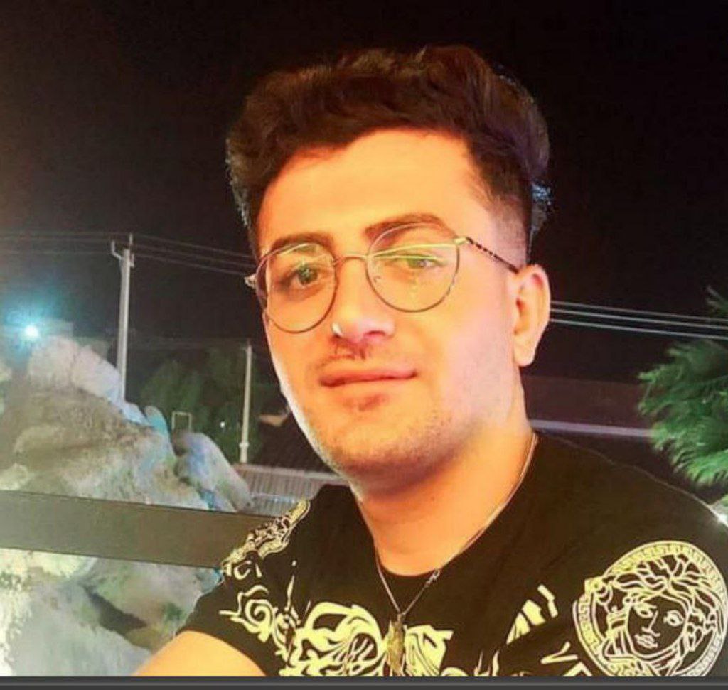 ده‌ستبه‌سه‌ركردنی چالاكێكی مه‌ده‌نی و سه‌پاندنی سزای زیندان به‌ سه‌ر دوو شارومه‌ندی دیكه‌
