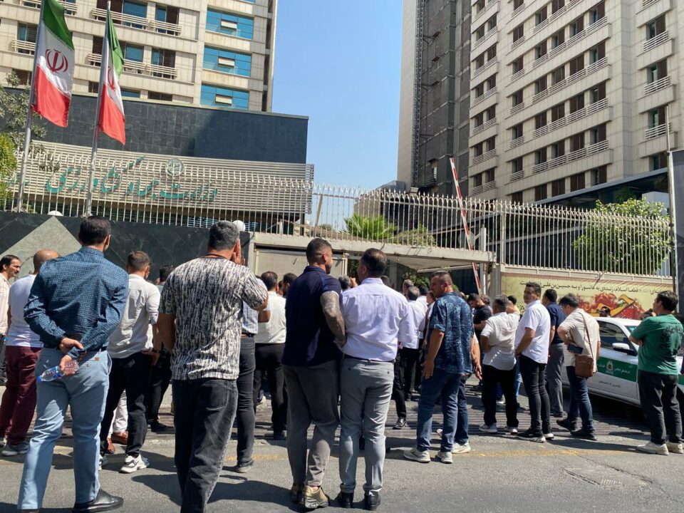 ناڕه‌زایه‌تی به‌رهه‌مهێنه‌رانی كه‌شاوه‌رزی له‌ به‌رده‌م وه‌زاره‌تی