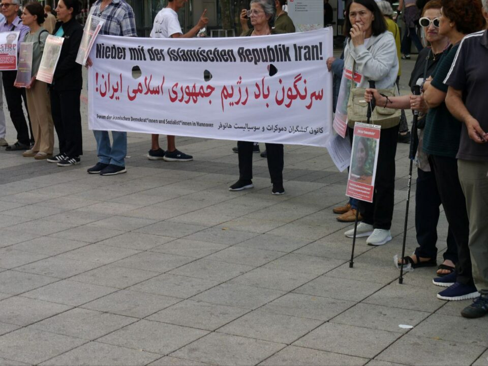 به‌ڕێوه‌چوونی ئاكسیۆنێك له‌ ئاڵمان دژ به‌ سزای سێداره‌ 9