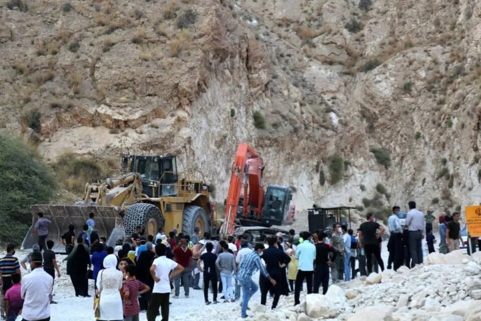 ناڕه‌زایه‌تی خه‌ڵكی ناوچه‌ی عه‌لویجه‌ی ئیسفه‌هان دژ به‌ چالاكی كانگه‌كان