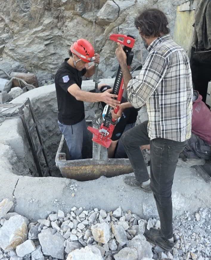 برینداربوونی دوو كرێكاری كانەكا‌ن له‌ پارێزگای یه‌زد