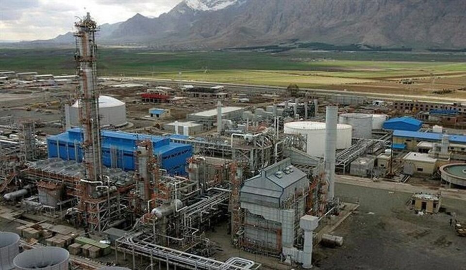 كۆبوونه‌وه‌ی كرێكارانی په‌یمانكاری فازی دووی پترۆشیمی كرماشان 1