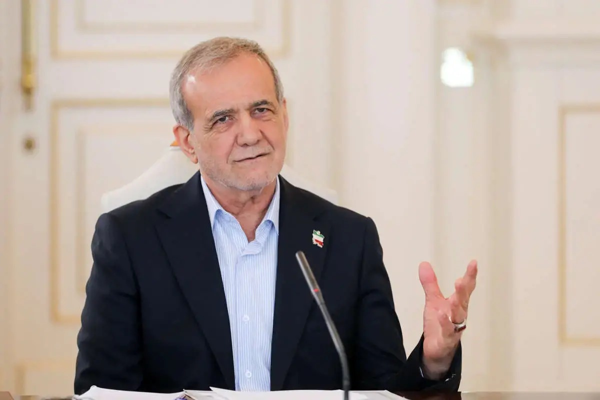 میلیتاریزه‌ كردنی شاری سنه‌ هاوكات له‌گه‌ڵ چوونی پزشكیان بۆ ئه‌و شاره‌