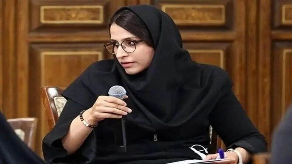 بانگهێشتی موته‌هه‌ر گونه‌یی به‌ مه‌به‌ستی تێپه‌ڕاندنی ماوه‌ی به‌ندكرانه‌كه‌ی