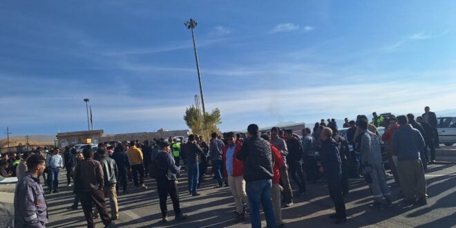 به‌رده‌وامی ناڕه‌زایه‌تی كرێكارانی كانگه‌ی زه‌ره‌شورانی تیكاب