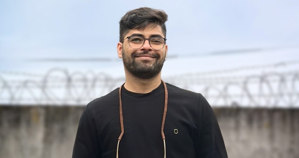 به‌رده‌وامی ده‌ستبه‌سه‌ر كران و ناڕوونی چاره‌نووسی هونه‌رمه‌ندێكی