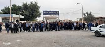 به‌رده‌وامی كۆبوونه‌وه‌ی كرێكارانی شیركه‌تی قه‌ندی خاوه‌رمیانه‌ له‌ شاری شوش