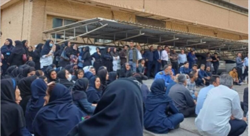 كۆبوونهوهی كادری دهرمانی نهخۆشخانهی ڕازی له شاری ئههواز 2