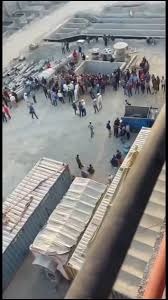 مانگرتنی كرێكارانی شاغڵ له‌ شیركه‌تی كیمیا سه‌نعه‌تی مه‌بنا له‌ چابه‌هار