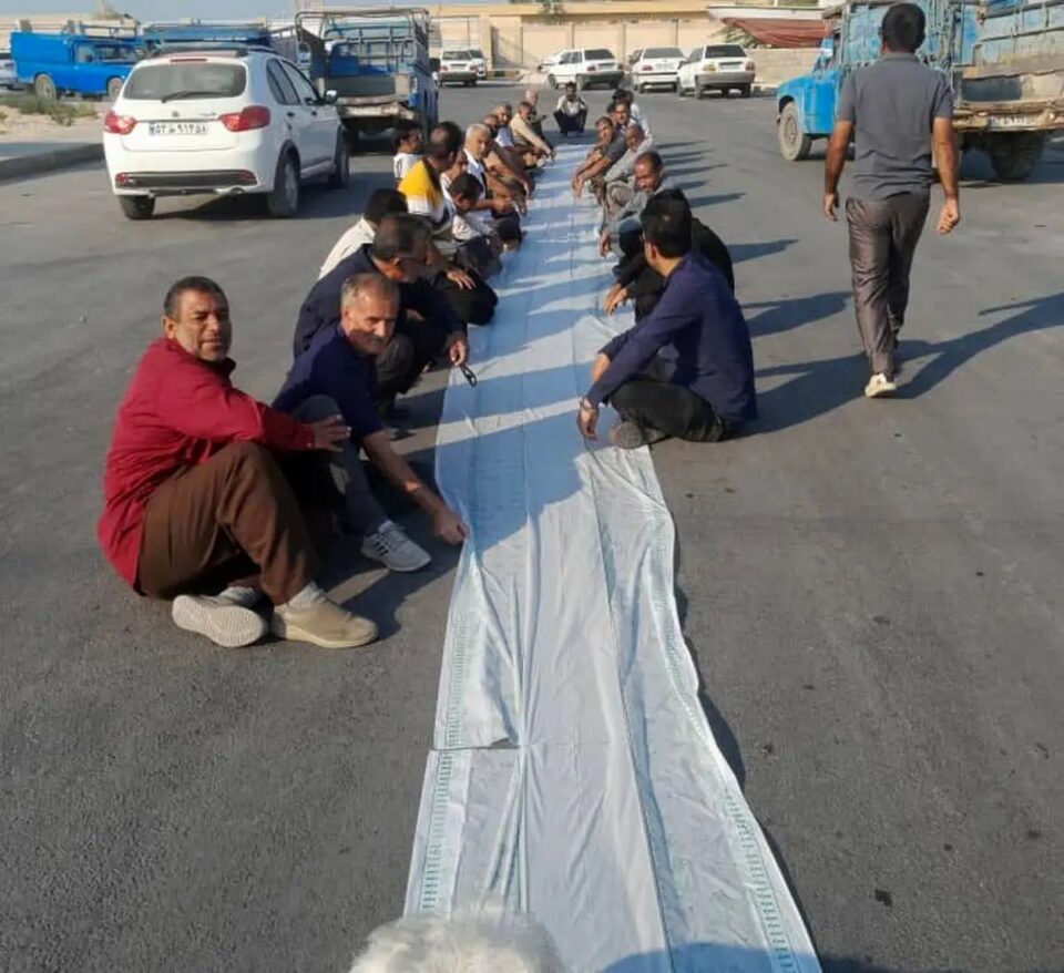 ناڕهزایهتی كرێكاران و شۆفێرانی بهندهر دهیر 1