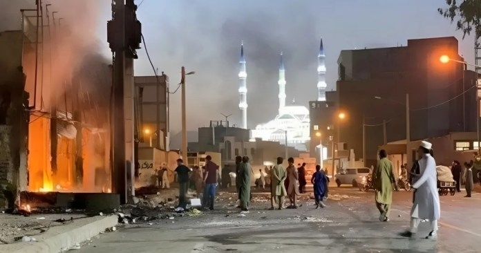 دەستگیرکردنی زیاتر لە ٢٠٠ هاووڵاتی لە زاهدان