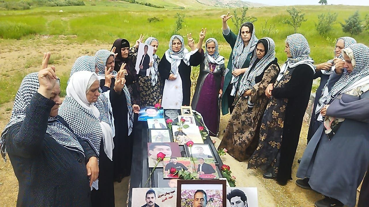 به‌یاننامه‌ی دایكان و بنه‌ماڵه‌ دادخوازه‌كانی شۆڕشی ژینا به‌ مه‌به‌ستی پشتیوانی له‌ ناڕه‌زایه‌تییه‌كانی خه‌ڵك