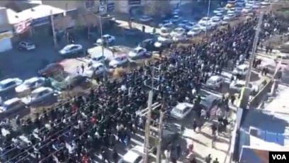 به‌رده‌وامی ناڕه‌زایه‌تییه‌كانی خه‌ڵك له‌ ئێران و كوردستان