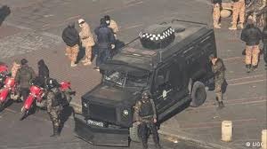 به‌كار هێنانی ژماره‌یه‌ك گازی نه‌ناسراو دژ به‌ خه‌ڵكی ناڕازی له‌ خۆپێشاندانه‌كانی مانگی ڕابردوودا