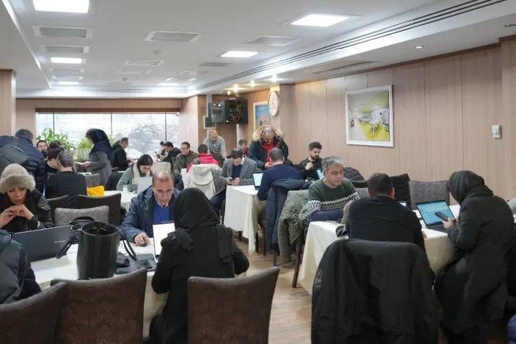 سنوورداركردنه‌وه‌ی په‌یوه‌ندییه‌ نێوده‌وڵه‌تییه‌كانی بازه‌رگانان له‌ ئێران